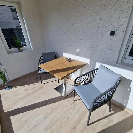 Apartment Nahe Meyer Werft In Ostfriesland Mit Kueche & Netflix