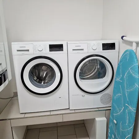Nahe Meyer Werft In Ostfriesland Mit Kueche & Netflix Apartment *